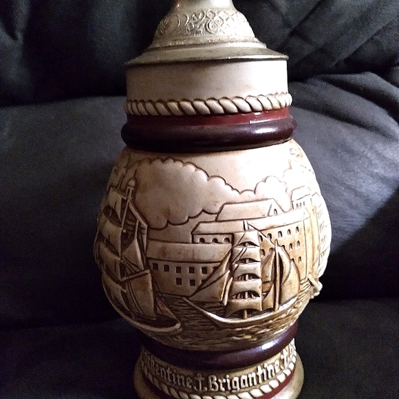 Rare Vintage 1977 Avon Collectable Stein - Picture 3 of 8